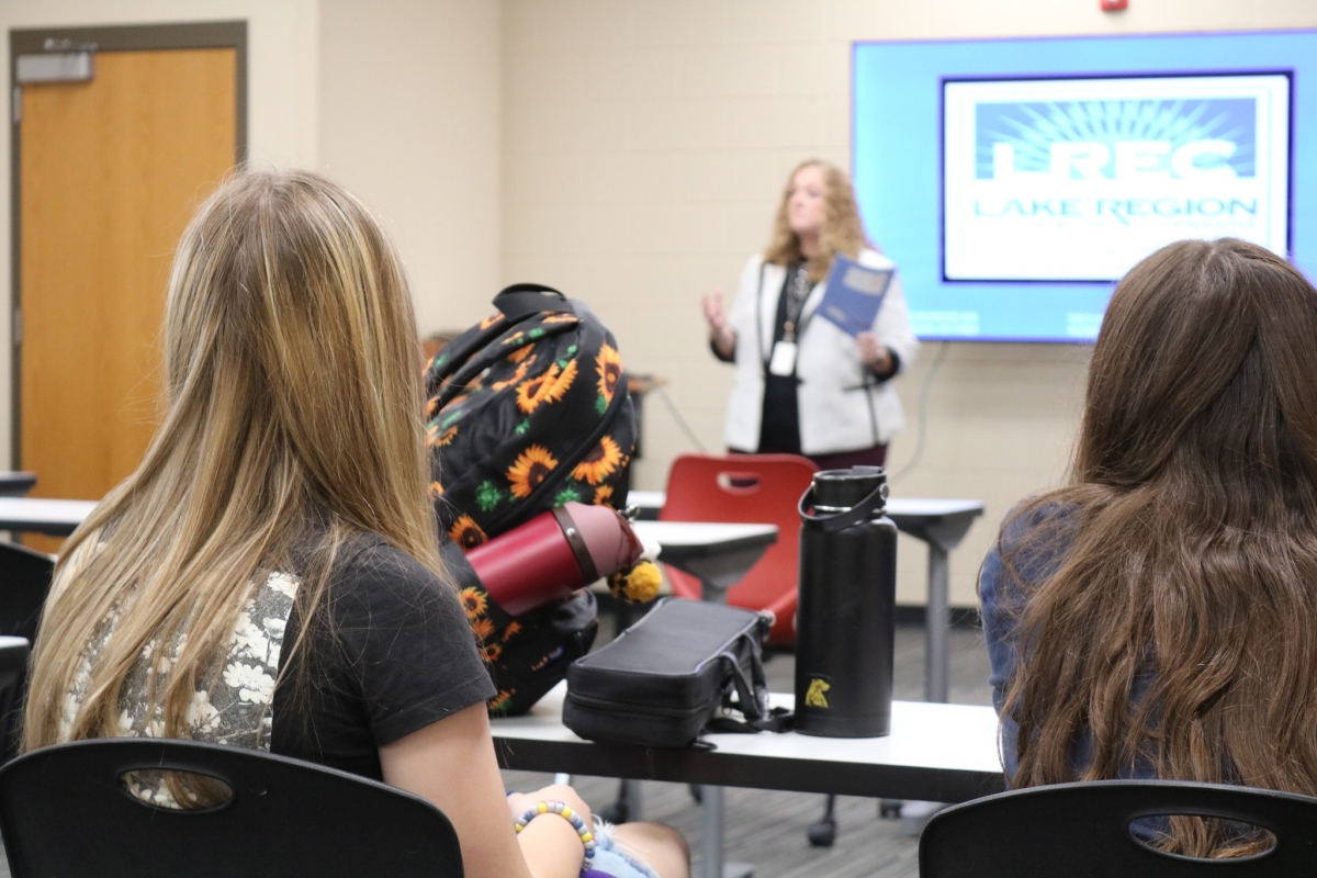 Lake Region Youth Tour Coordinator Visits Local Schools to Promote Washington, D.C. Opportunity